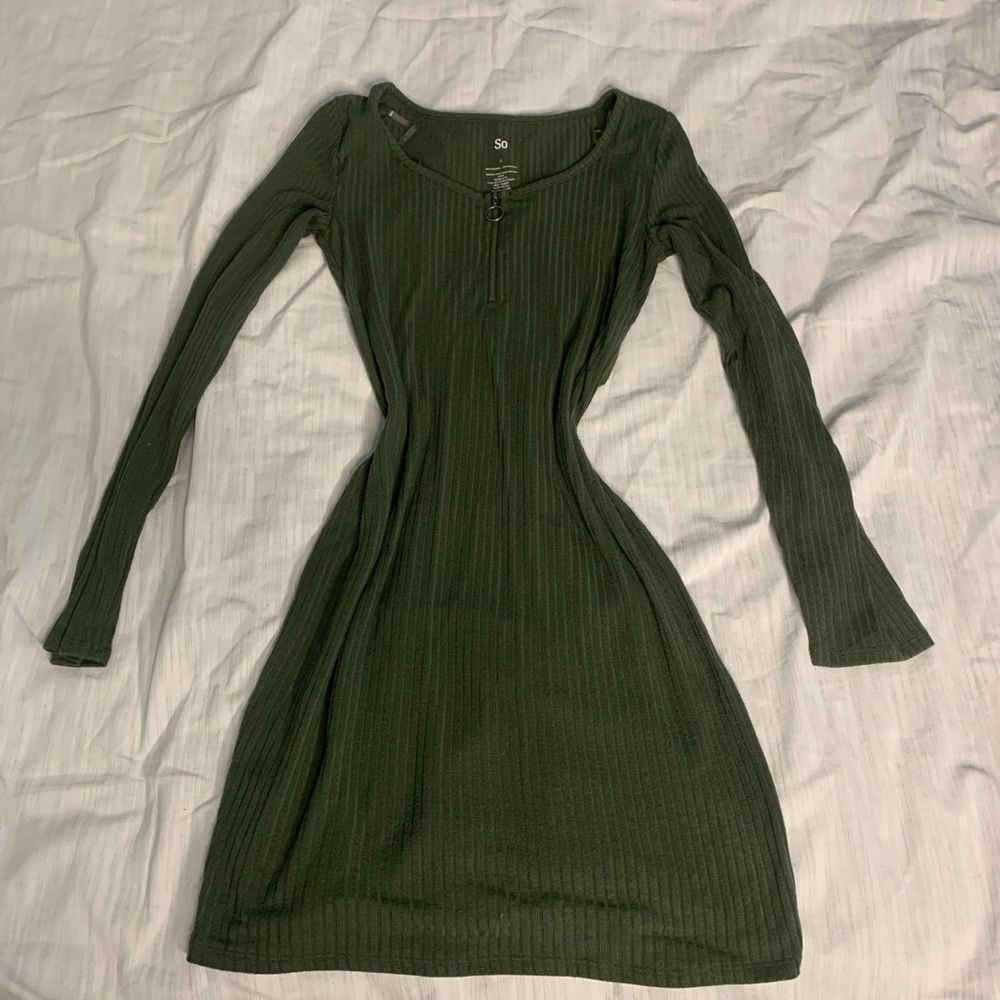 So S Green Long Sleeve Dress